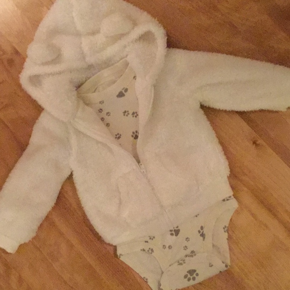 18 month fuzzy hoodie and paw print onesie